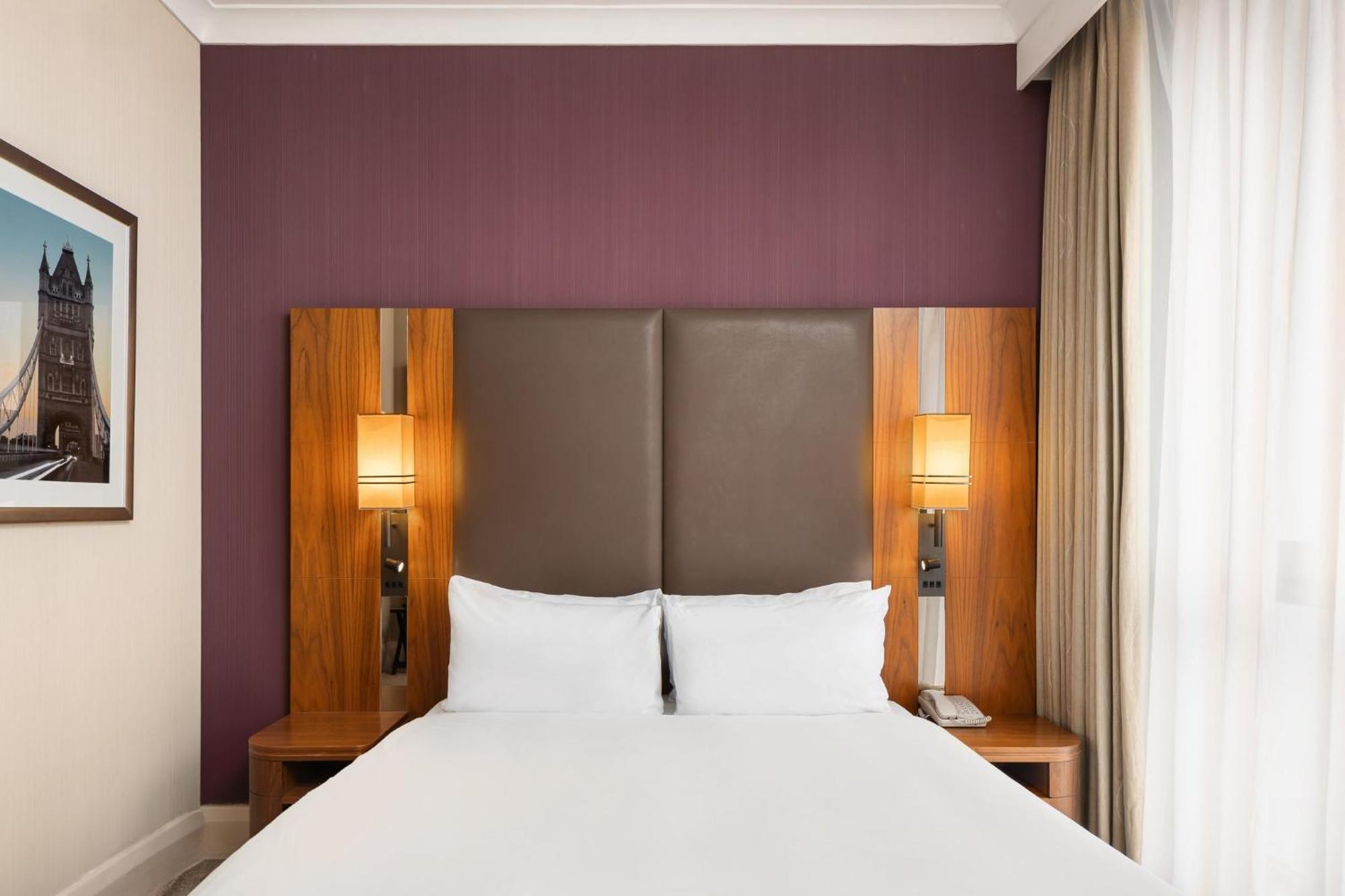Crowne Plaza London Ealing By Ihg Hotel Exterior foto